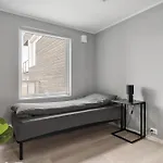 아파트 For Groups & Families, Free Parking, Amazing View By Arctic Homes *