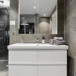 For Groups & Families, Free Parking, Amazing View By Arctic Homes 아파트