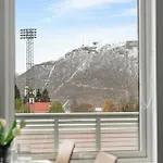 For Groups & Families, Free Parking, Amazing View By Arctic Homes * Tromsø