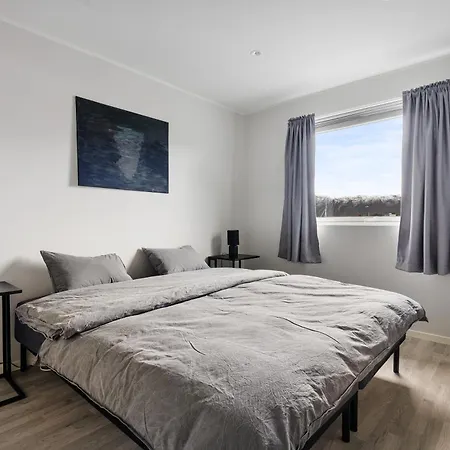 For Groups & Families, Free Parking, Amazing View By Arctic Homes *