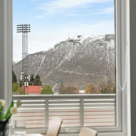For Groups & Families, Free Parking, Amazing View By Arctic Homes * Tromso