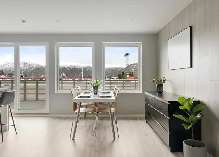 Apartamento For Groups & Families, Free Parking, Amazing View By Arctic Homes