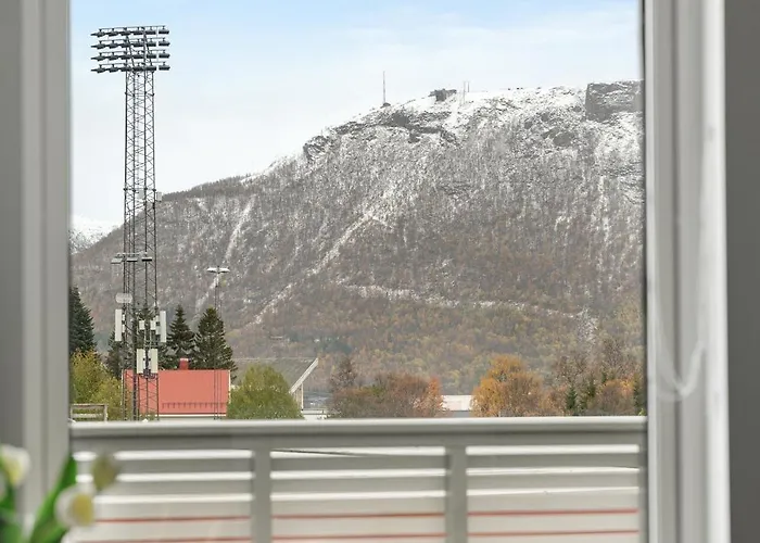 For Groups & Families, Free Parking, Amazing View By Arctic Homes * Tromsø